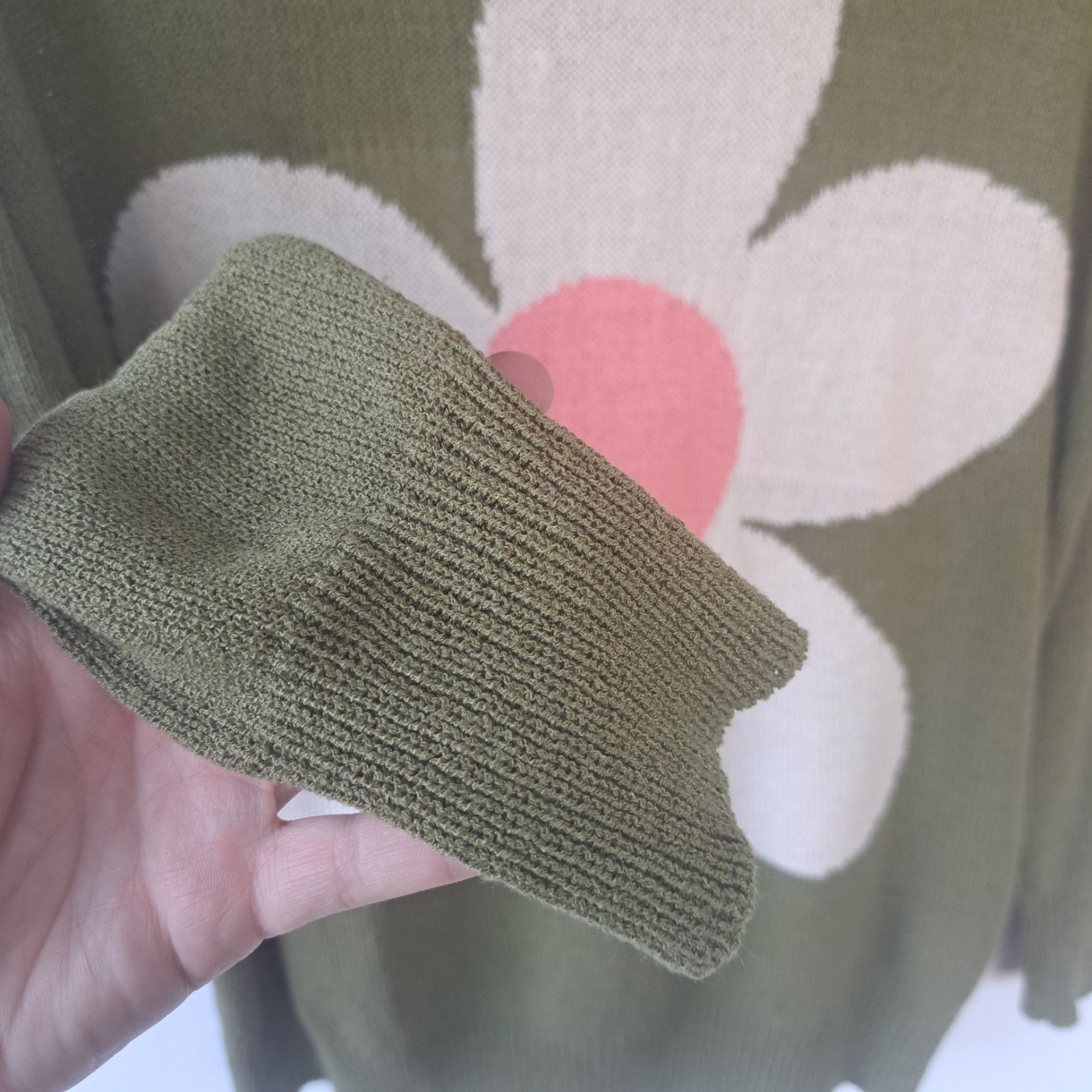Erin Made Petal Pullover Sweater Women One Size Large Green Flower Floral Knit — image 5 of 8